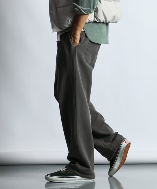 ピグメント加工 スウェット バギーパンツ