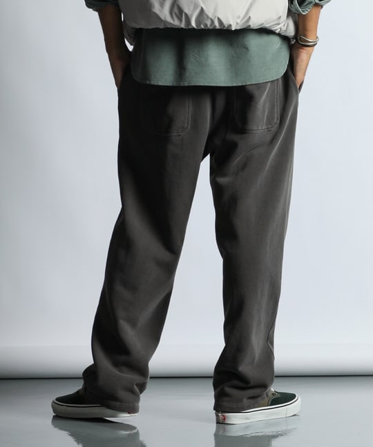 ピグメント加工 スウェット バギーパンツ