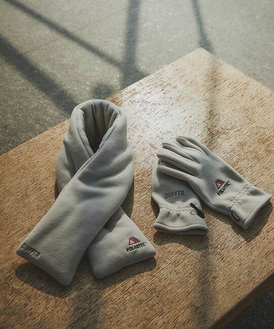 〔BLACK LABEL〕：POLARTEC マフラー