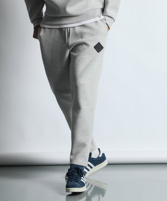 〔BLACK LABEL〕：セットアップ ダンボールニット テーパードパンツ