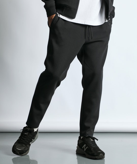 〔BLACK LABEL〕：セットアップ ダンボールニット テーパードパンツ