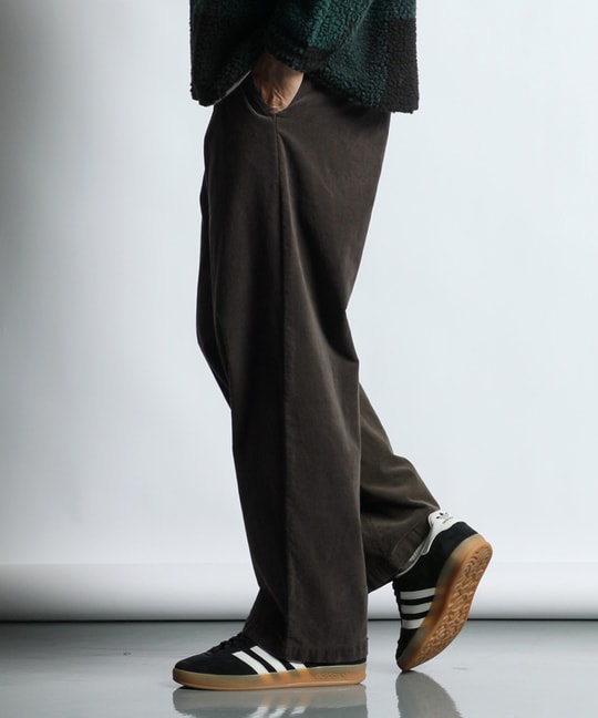 モールスキン ワンタック イージーワイドパンツ