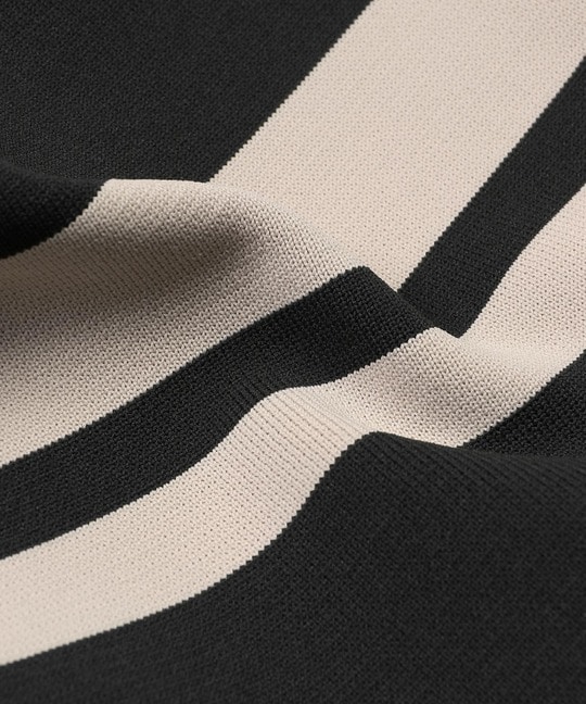 自宅で洗える ウォッシャブル キーネックニット