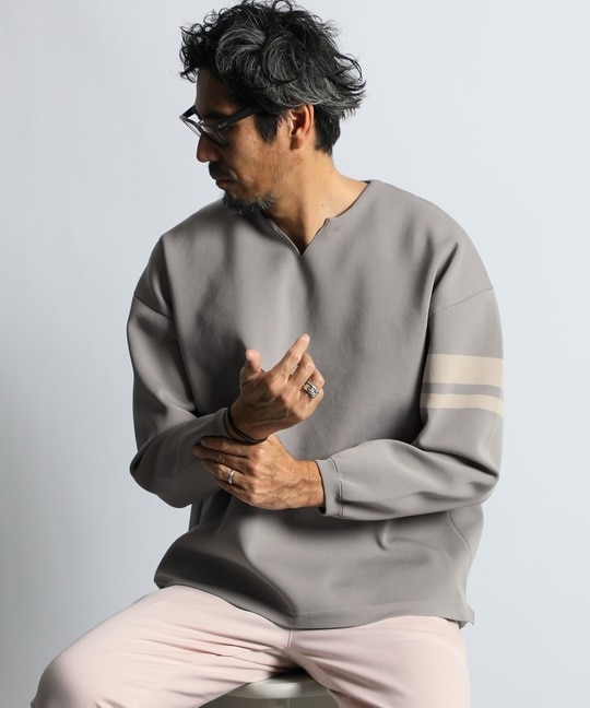 自宅で洗える ウォッシャブル キーネックニット