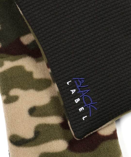 〔BLACK LABEL〕：裏迷彩柄フリース 差し込み マフラー