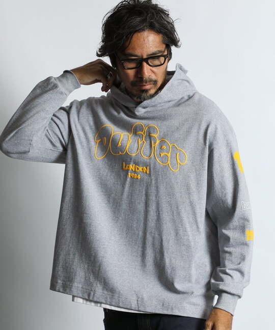 グラフィティフォント プルオーバーパーカー