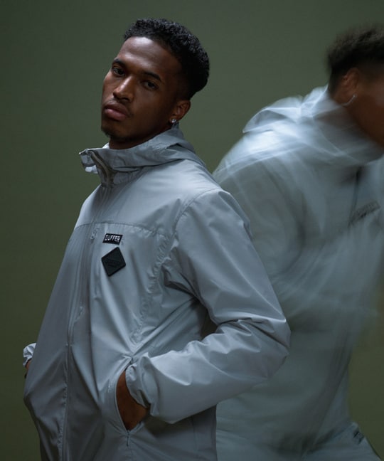 〔BLACK LABEL〕：セットアップ 2層構造パーテックスライトシェルパーカー