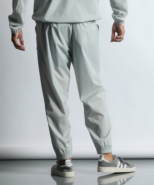 〔BLACK LABEL〕：セットアップ 2層構造パーテックスライトシェルパンツ