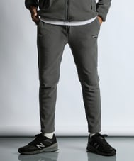 〔BLACK LABEL〕：POLARTEC イージースリムパンツ