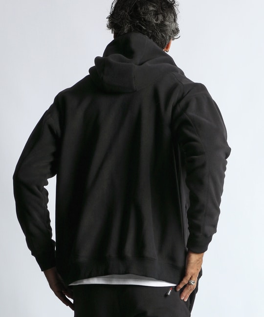 〔BLACK LABEL〕：POLARTEC フルジップ パーカー