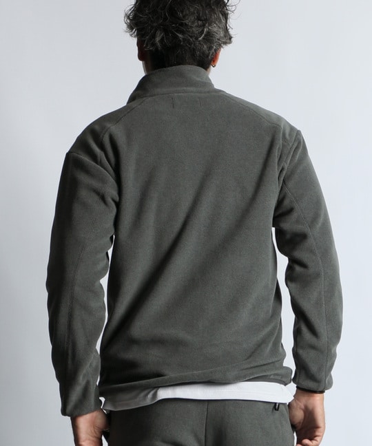 〔BLACK LABEL〕：POLARTEC スタンドカラー ジップトップス