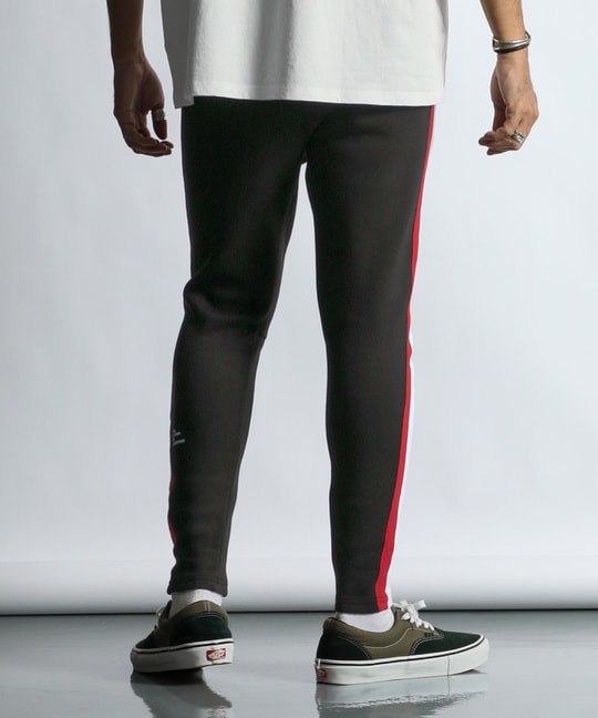 ダンボールニット サイドライン スリムパンツ【WEB限定アイテム】