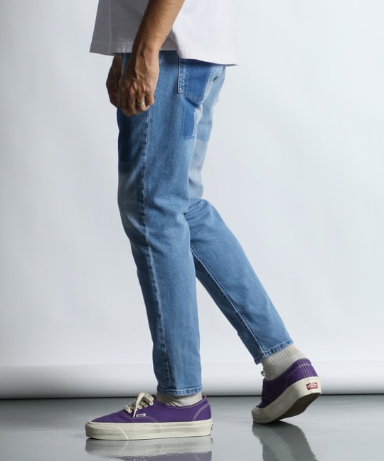 レーザー加工＆刺繍 スリムフィットジーンズ