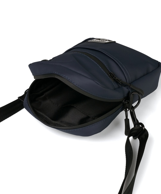 〔BLACK LABEL〕：ミニ ショルダーバッグ