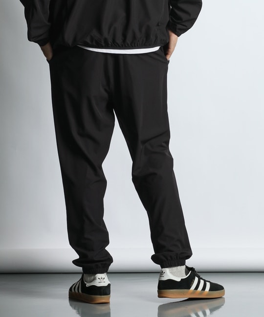 〔BLACK LABEL〕：セットアップ対応 ストレッチ イージーパンツ