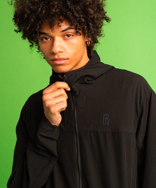 〔BLACK LABEL〕：セットアップ対応 ストレッチ フーデッドブルゾン