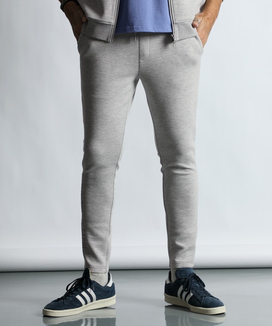 〔BLACK LABEL〕：セットアップ対応 ソロナ スリムパンツ