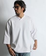〔BLACK LABEL〕：ソロナポンチ フットボール VネックTEE