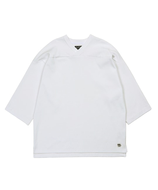 〔BLACK LABEL〕：ソロナポンチ フットボール VネックTEE