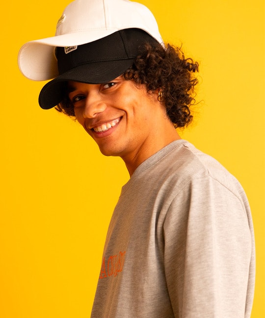 〔BLACK LABEL〕：6パネル オリジナル キャップ