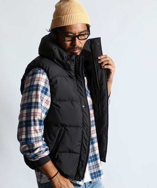 ボリュームネック ダウンベスト