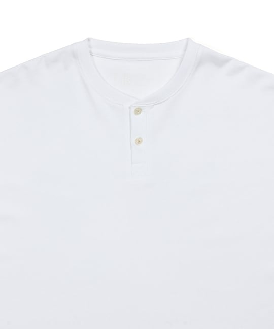 〔BLACK LABEL〕：オーバーサイズ ヘンリーネックTシャツ / 度詰め天竺