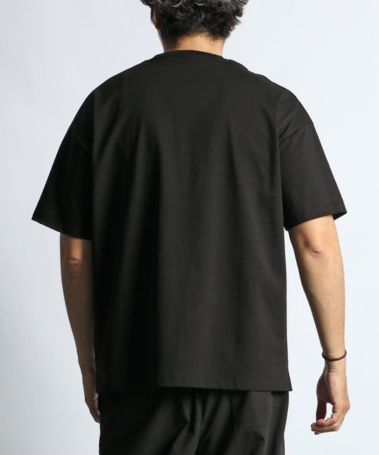 〔BLACK LABEL〕：オーバーサイズ ヘンリーネックTシャツ / 度詰め天竺