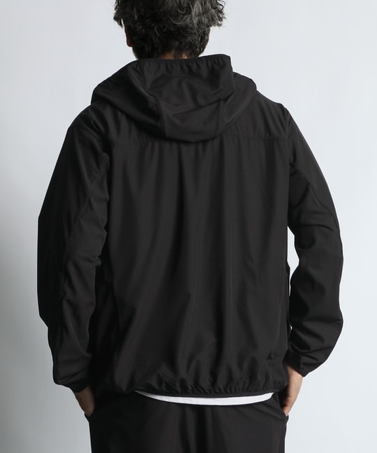 〔BLACK LABEL〕：セットアップ対応 ストレッチ フーデッドブルゾン