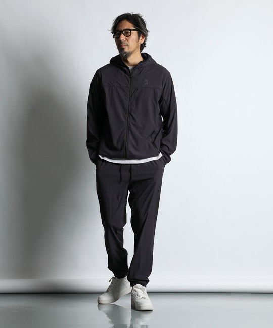 〔BLACK LABEL〕：セットアップ対応 ストレッチ フーデッドブルゾン