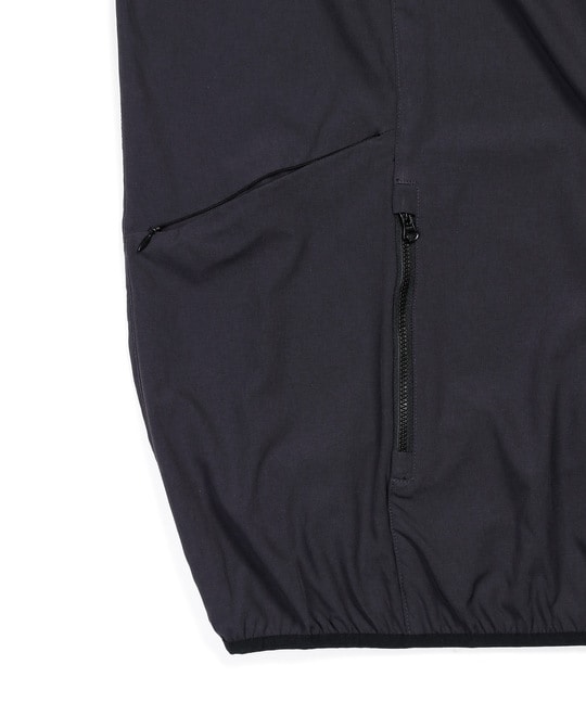 〔BLACK LABEL〕：セットアップ対応 ストレッチ フーデッドブルゾン